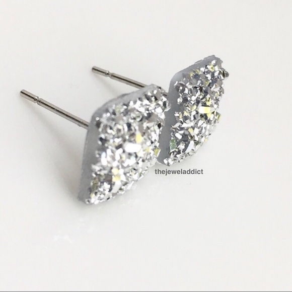 3 for 15🎀small silver faux druzy square studs - Picture 6 of 6